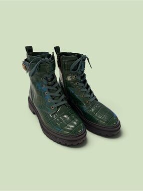 Michael Kors Haskell Croc Embossed Leather Combat Boots Green Size 8